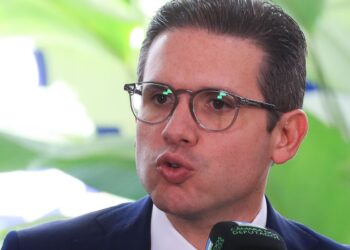 Motta pauta PEC que dificulta denúncias criminais contra parlamentares