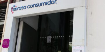 Serasa abre dia de negociação de dívidas