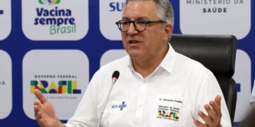 Ministério confirma 11 casos de contaminação por metanol