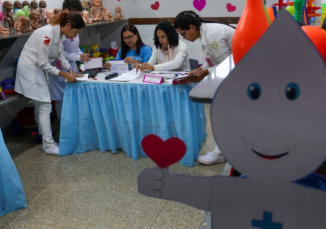 Brasil lidera desinformação sobre vacina na América Latina, diz estudo