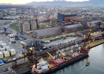 Porto de Paranaguá é concedido ao Consórcio Canal Galheta Dragagem