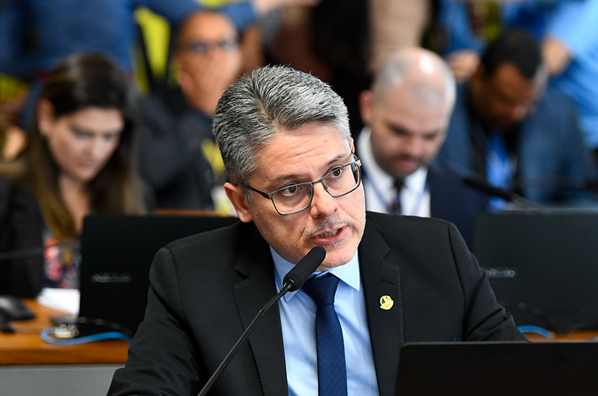 CE vota garantia de acesso a água potável nas escolas na terça — Senado Notícias