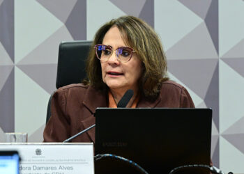 CDH pode votar aumento de pena para quem induz menor a crime — Senado Notícias