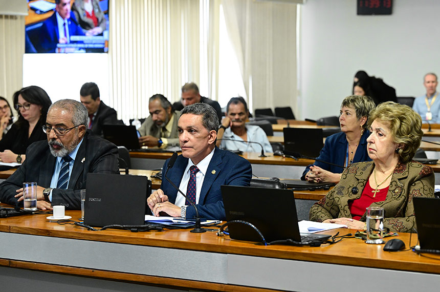 CE analisa inclusão de saberes indígenas e quilombolas no ensino técnico — Senado Notícias