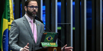 Seif critica tentativas de limitar ação do Senado em pedidos de impeachment — Senado Notícias