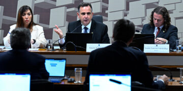 Comissão temporária começa a debater a atualização do Código Civil — Senado Notícias