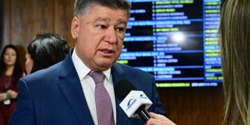 Carlos Viana afirma que órgãos de controle falharam em impedir fraudes — Senado Notícias