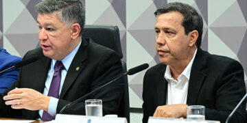 Presidente do Sindnapi permanece calado em depoimento à CPMI do INSS — Senado Notícias