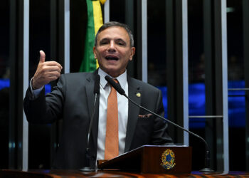 Marcio Bittar questiona reportagens sobre obras na Amazônia — Senado Notícias