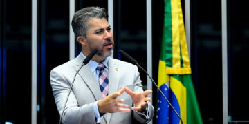 Marcos Rogério critica prisões de Bolsonaro e de Filipe Martins — Senado Notícias