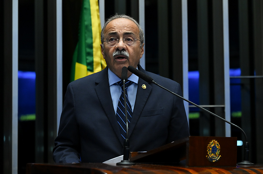 Rodrigues alerta para riscos do vício em jogos e apostas virtuais — Senado Notícias