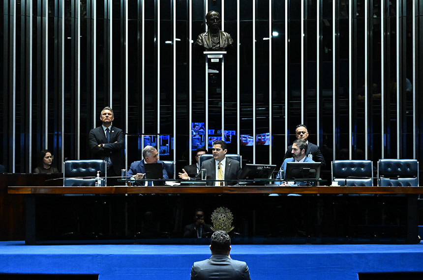 Criação de sistema eletrônico para agilizar compras públicas segue para sanção — Senado Notícias