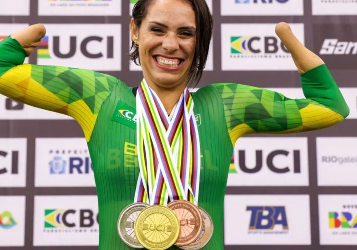 Sabrina Custódia conquista prata e fecha Mundial com quatro medalhas