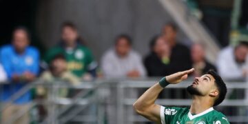 Brasileiro: Palmeiras vence Vasco em casa para assumir vice-liderança