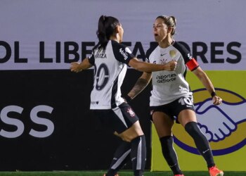 Libertadores Feminina: Corinthians vence Santa Fe e se classifica