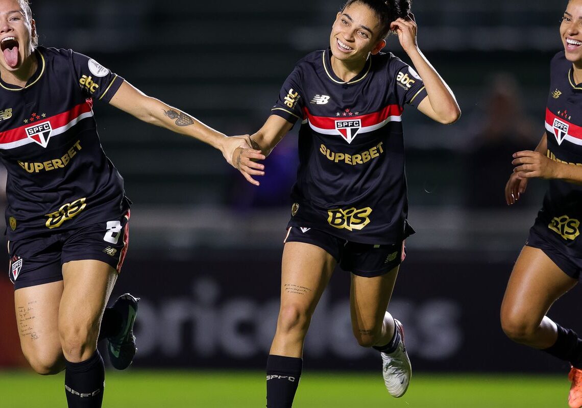São Paulo vence Olimpia para avançar na Libertadores Feminina