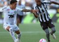 Botafogo fica duas vezes à frente, mas cede empate ao Santos no Rio