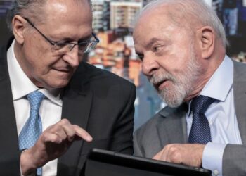 Lula anuncia programa de habitação para classe média