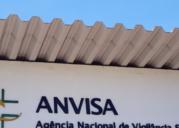 Anvisa suspende venda de cosméticos capilares e produtos com ozônio