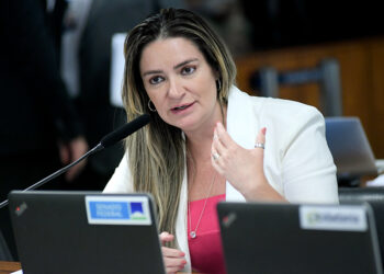 Senado lança ferramenta de combate à violência política de gênero — Senado Notícias