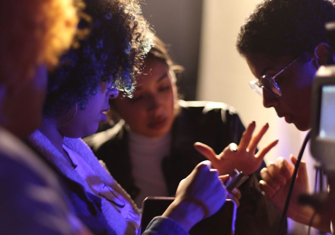 Projeto Meninas Negras na Ciência, da Fiocruz, tem inscrições abertas