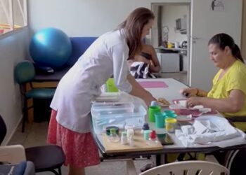 Jornalista da TV Brasil vence Prêmio Amrigs com reportagem sobre AVC