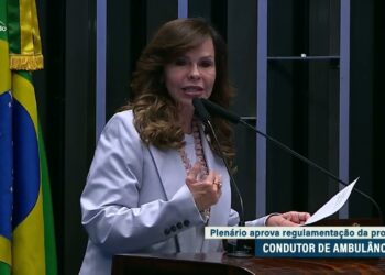 Plenário aprova regulamentação da profissão de condutor de ambulância — Senado Notícias