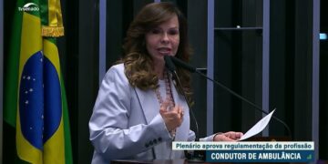 Plenário aprova regulamentação da profissão de condutor de ambulância — Senado Notícias