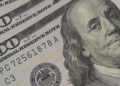 Dólar cai para R$ 5,46 com alívio nas tensões entre EUA e China