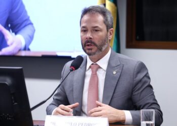 Comissão aprova projeto que prevê logística reversa no descarte de máscaras e EPIs – Notícias