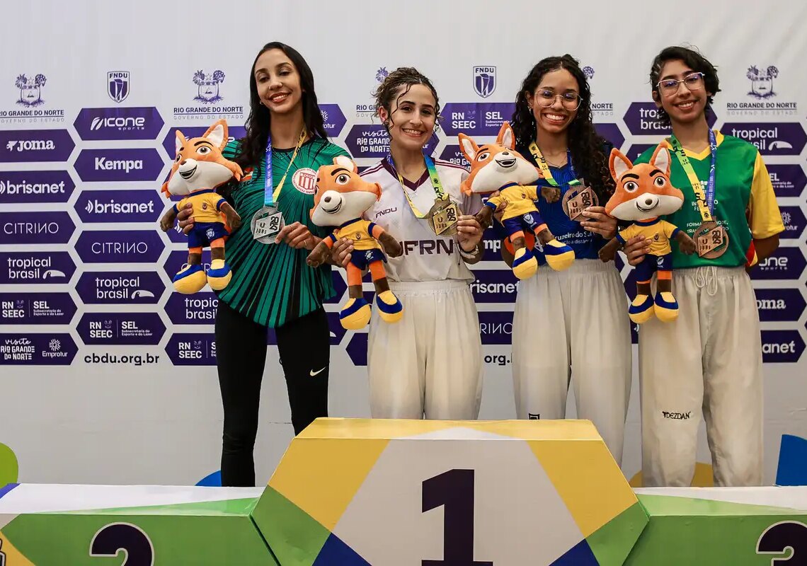Atleta do taekwondo se despede de seu último JUBs com tricampeonato