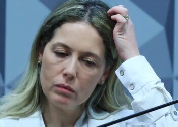 Mulher de ex-procurador-geral do INSS fica em silêncio na CPMI