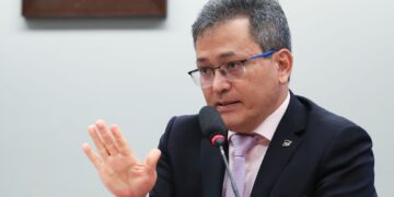 Para secretário da Receita isenção do IR é resgate em favor do povo