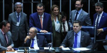Senado aprova projeto que proíbe empréstimo consignado não autorizado