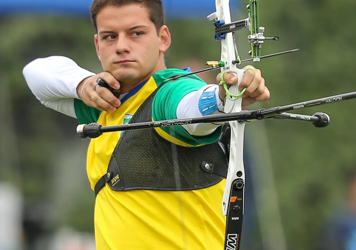 Marcus D´Almeida conquista prata no Finals de tiro com arco