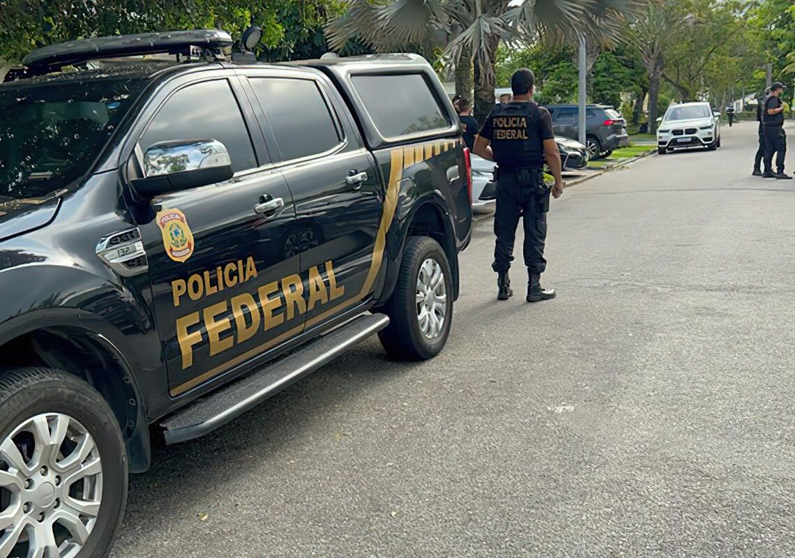 Rio usa laboratório portátil para identificar bebidas falsificadas