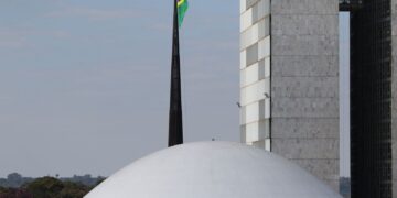 Senado analisa projeto que regulamenta comitê gestor de novo imposto