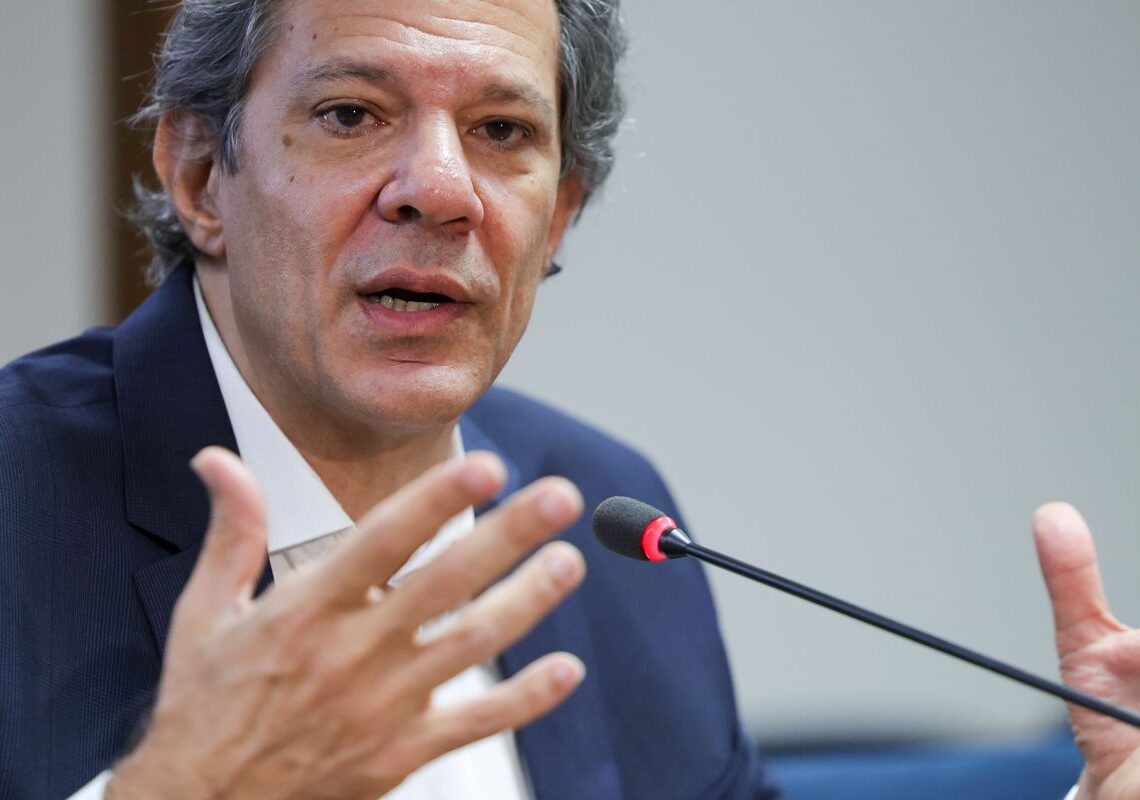 Haddad pede cooperação na segurança com RJ após decisão do STJ