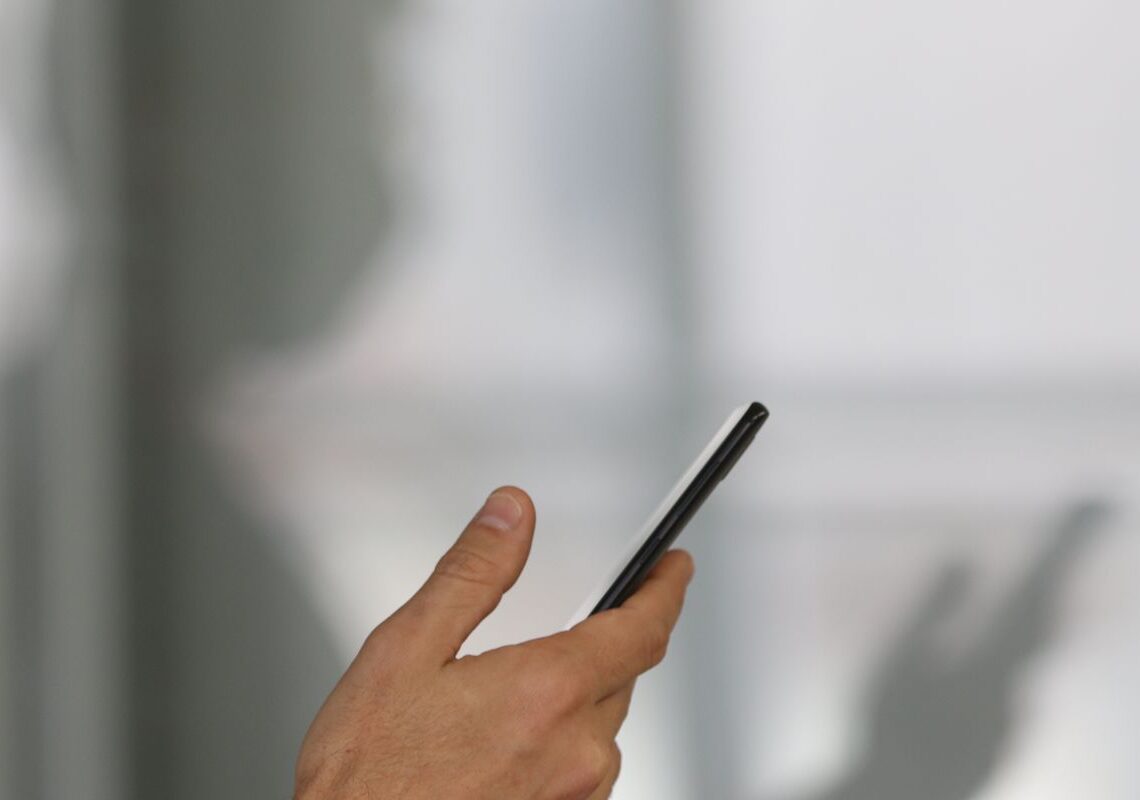 Instabilidade do Pix em grandes cidades coincide com falha na Amazon