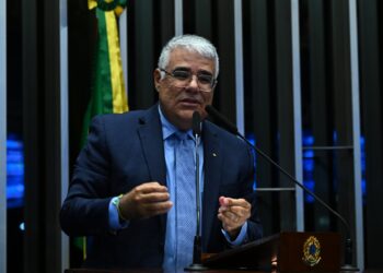 Senado aprova voto de aplauso para agraciada com Prêmio Nobel da Paz — Senado Notícias