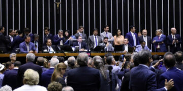 Câmara retira MP do IOF de pauta e enterra proposta; texto perde validade — Senado Notícias