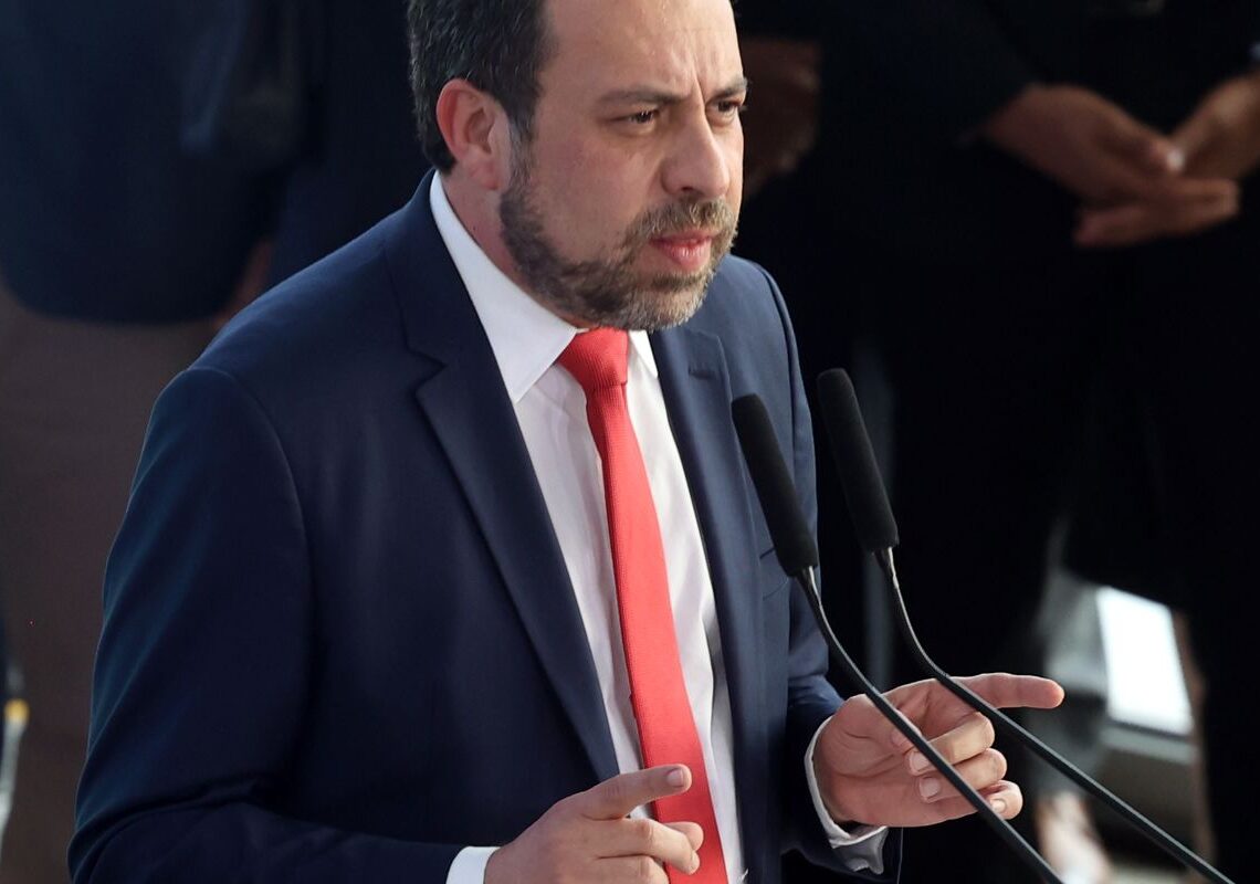 Programa do governo quer aprofundar conexão com as periferias