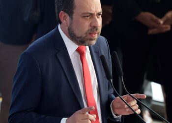 Programa do governo quer aprofundar conexão com as periferias