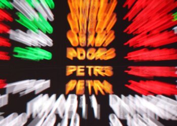 Bolsa tem décima alta seguida e volta a bater recorde