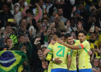 Brasil joga bem e derrota Senegal por 2 a 0 em amistoso em Londres