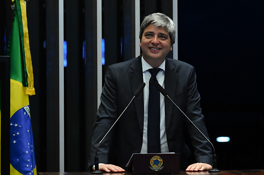 Lei destina R$ 30 bilhões para projetos de defesa nacional — Senado Notícias