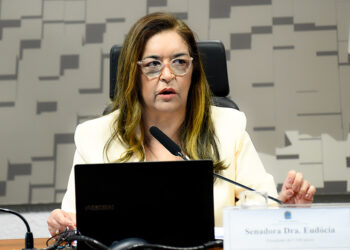 Debate sobre a aprovação e o registro de vacinas contra o câncer é cancelado — Senado Notícias