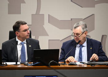 Projeto que facilita compra de armas de fogo é aprovado pela CSP — Senado Notícias