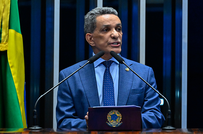 Mecias critica centralização da segurança e defende autonomia dos estados — Senado Notícias