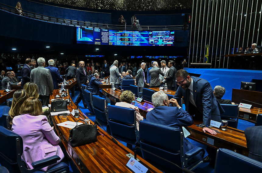 Senado confirma Edvaldo Nilo de Almeida para o CNMP — Senado Notícias